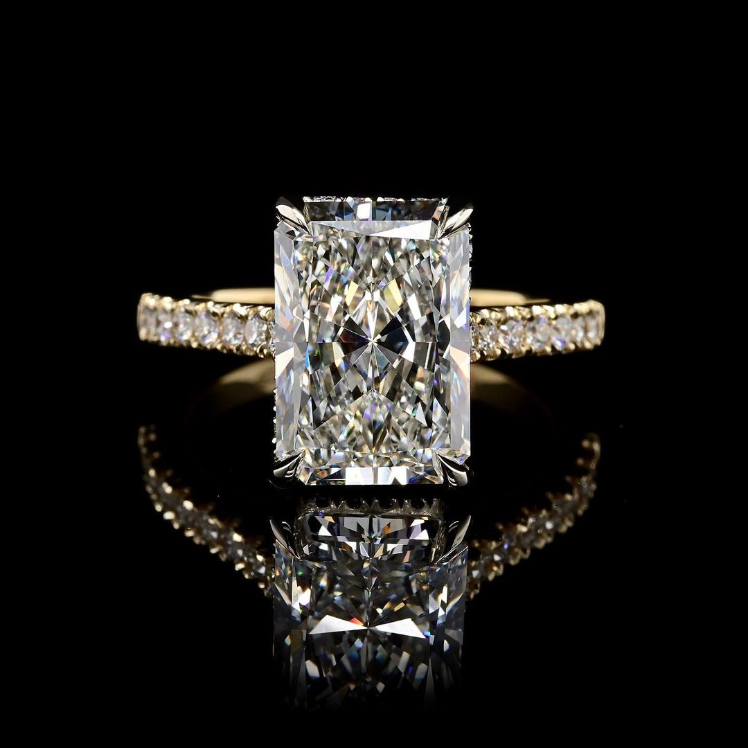 2.50ct-3.50ct Radiant Cut Lab Grown Hidden Halo Diamond Engagement Ring