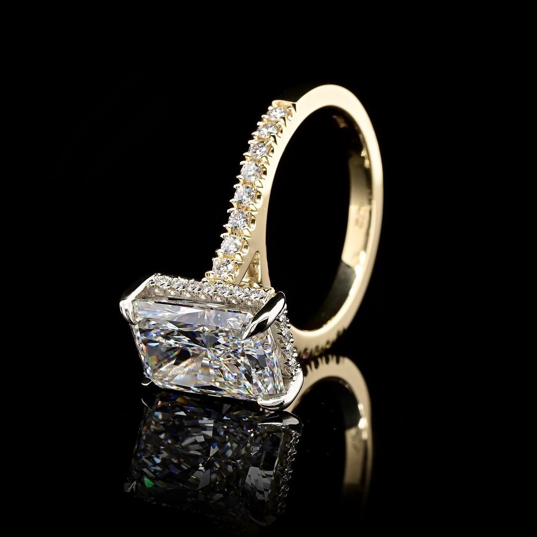2.50ct-3.50ct Radiant Cut Lab Grown Hidden Halo Diamond Engagement Ring