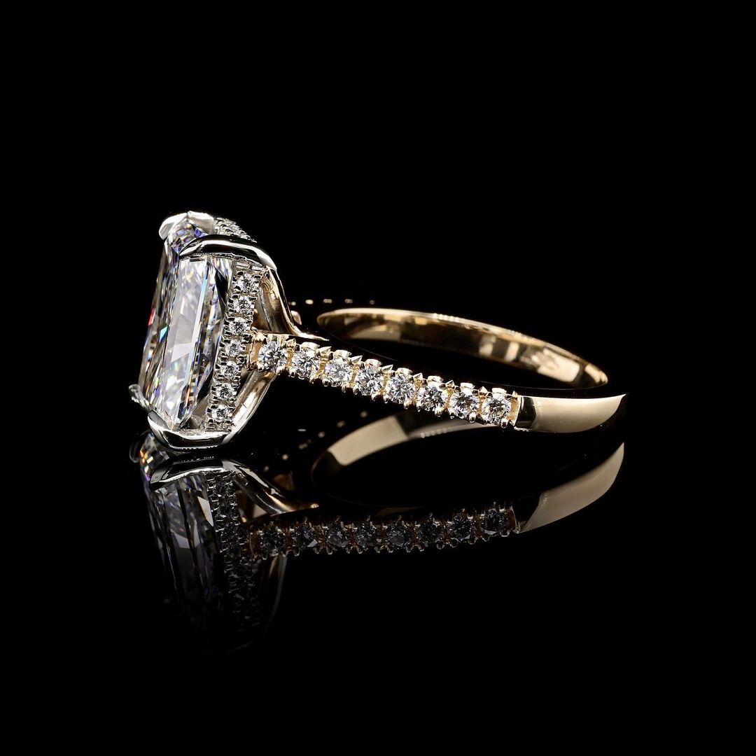 2.50ct-3.50ct Radiant Cut Lab Grown Hidden Halo Diamond Engagement Ring