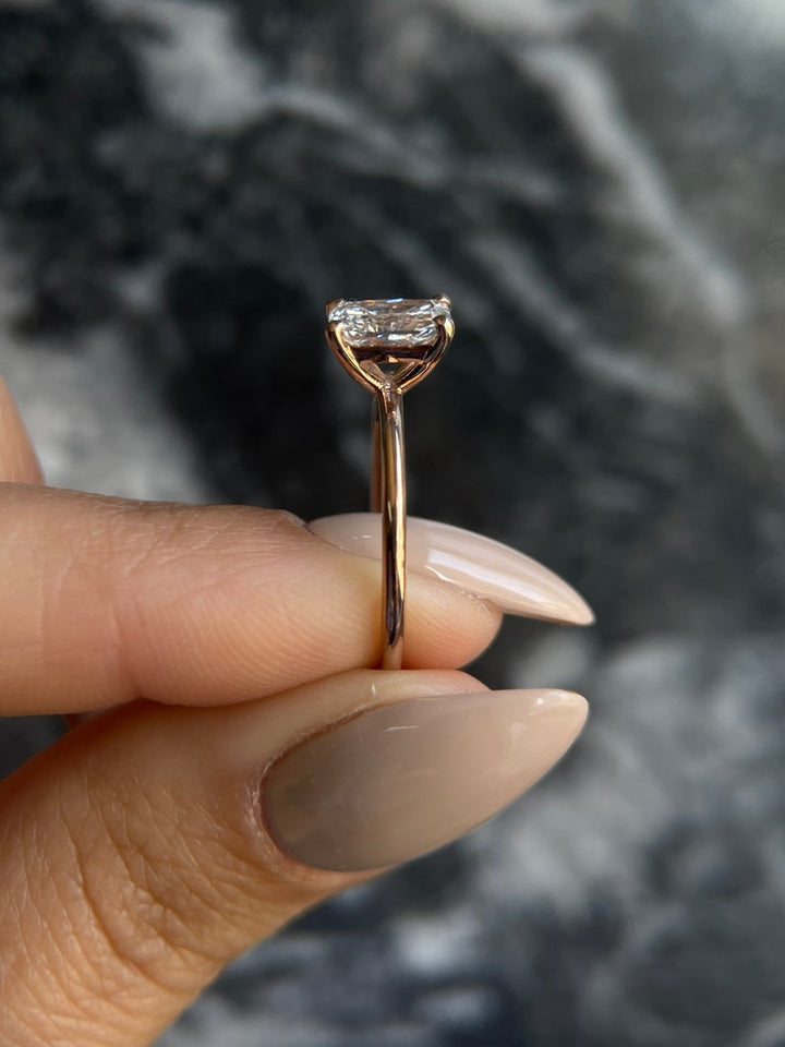 radiant-solitaire-cvd-e-vs2-diamond-engagement-ring