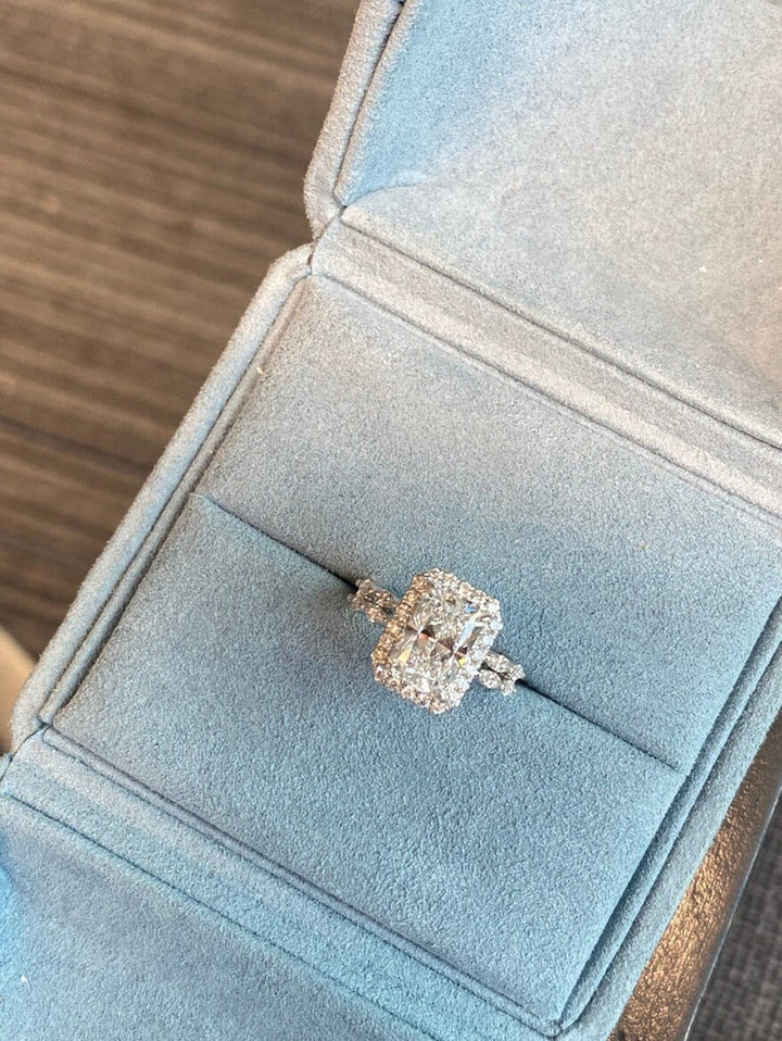 2.50ct-3.50ct Radiant Cut Lab Grown Diamond Halo Engagement Ring
