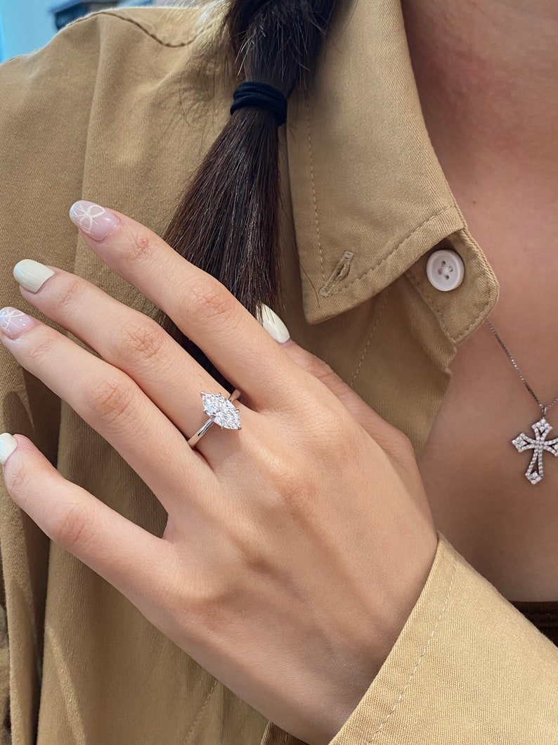 1.50ct-2.50ct Marquise Cut Lab Grown Solitaire Diamond Engagement Ring