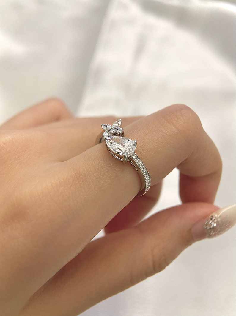 1.0ct-2.0ct Pear Cut Lab Grown Open Diamond Engagement Ring