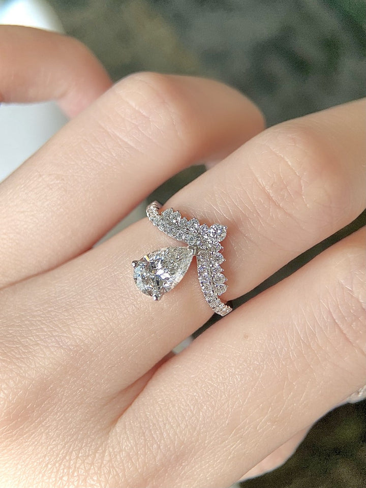 1.0ct-2.0ct Pear Cut Lab Grown Chevron Diamond Engagement Ring