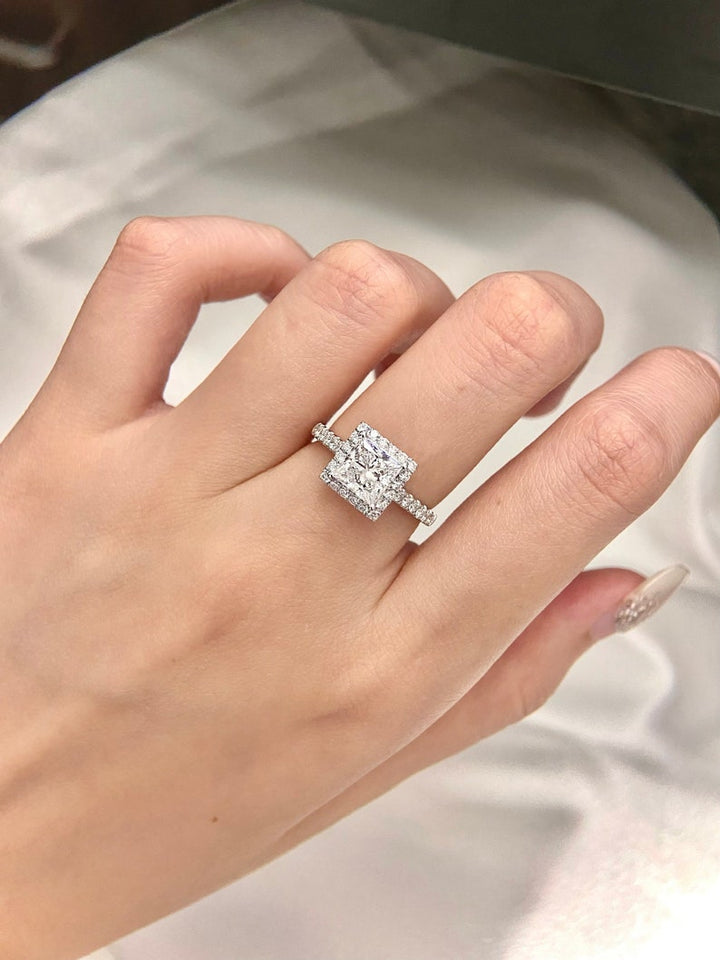 1.50ct-2.50ct Princess Cut Lab Grown Halo Diamond Engagement Ring