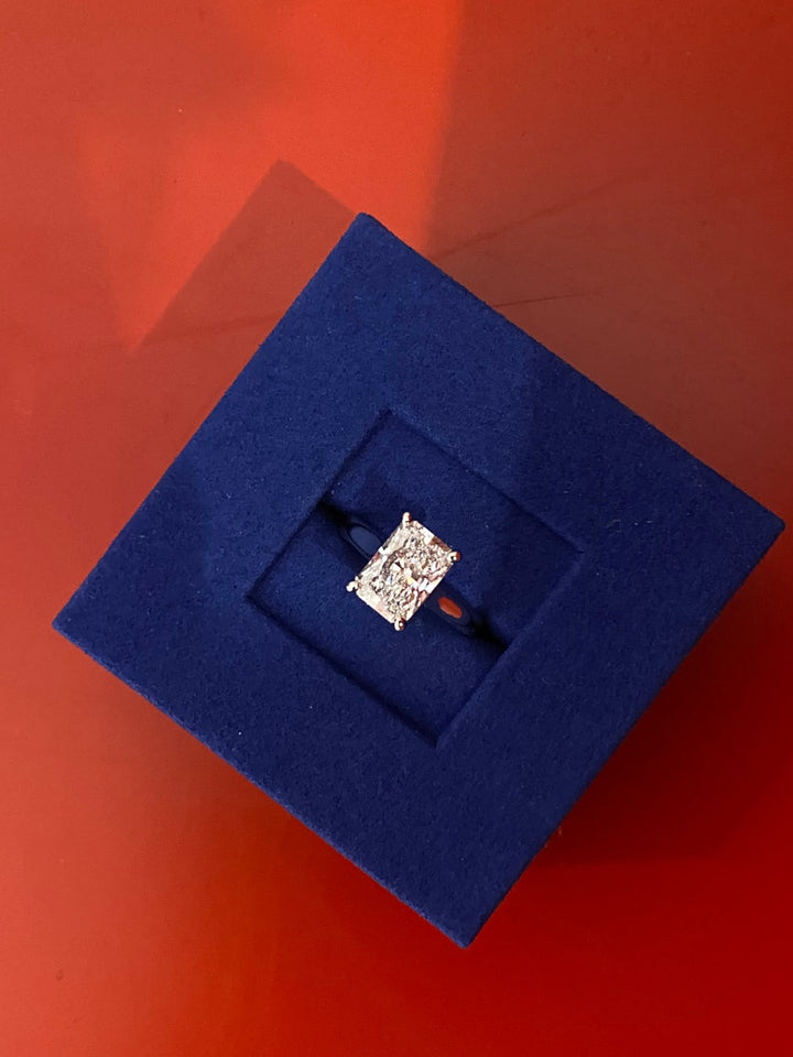 2.50ct-3.50ct Radiant Cut Lab Grown Diamond Solitaire Engagement Ring