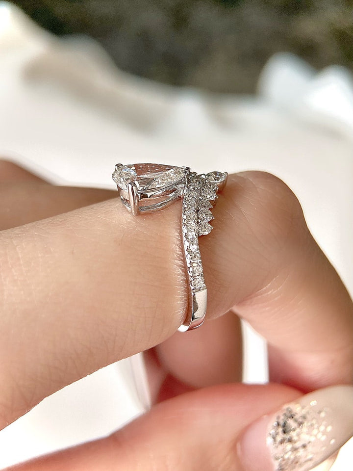 1.0ct-2.0ct Pear Cut Lab Grown Chevron Diamond Engagement Ring