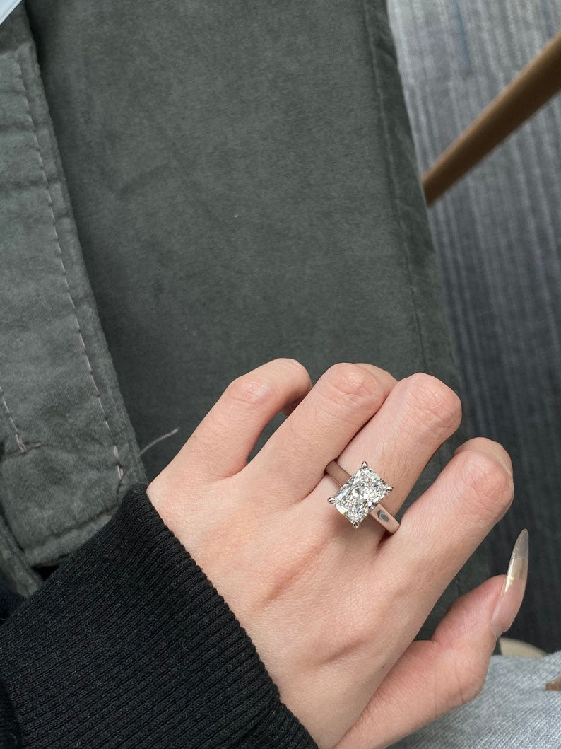 2.50ct-3.50ct Radiant Cut Lab Grown Diamond Solitaire Engagement Ring