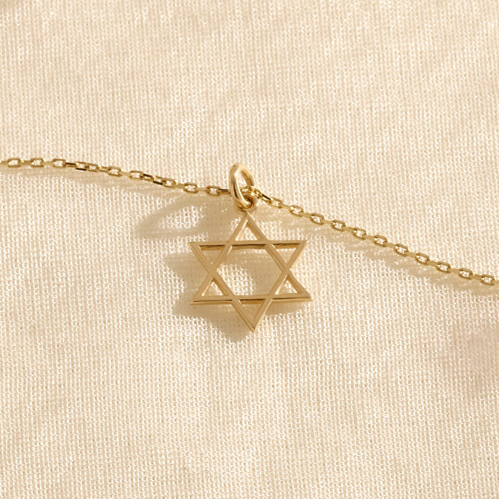 Star Charm Lab Grown Diamond Pendant Necklace in 14K Gold