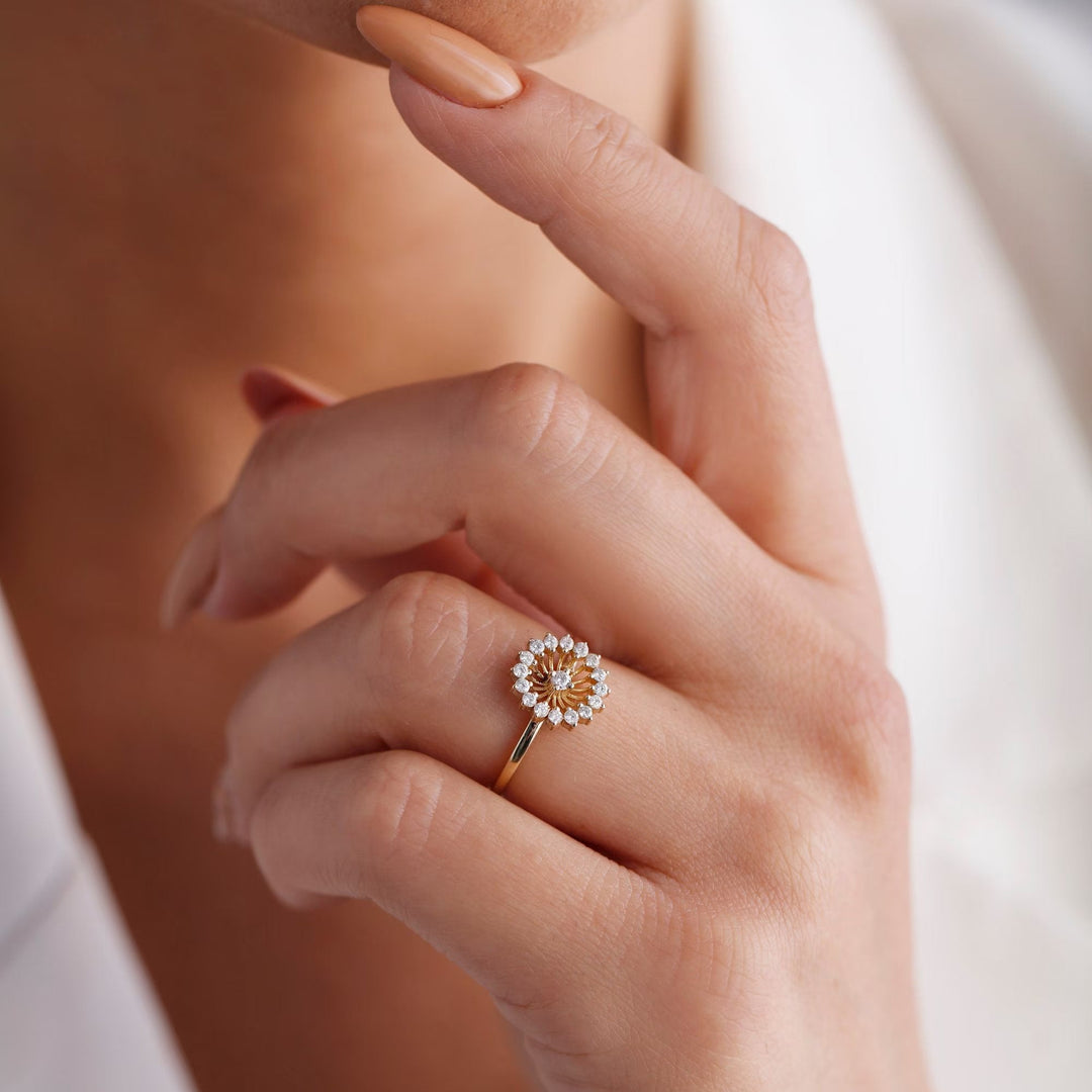 Round Cut Flower Lab Grown Diamond Wedding Band in Gold