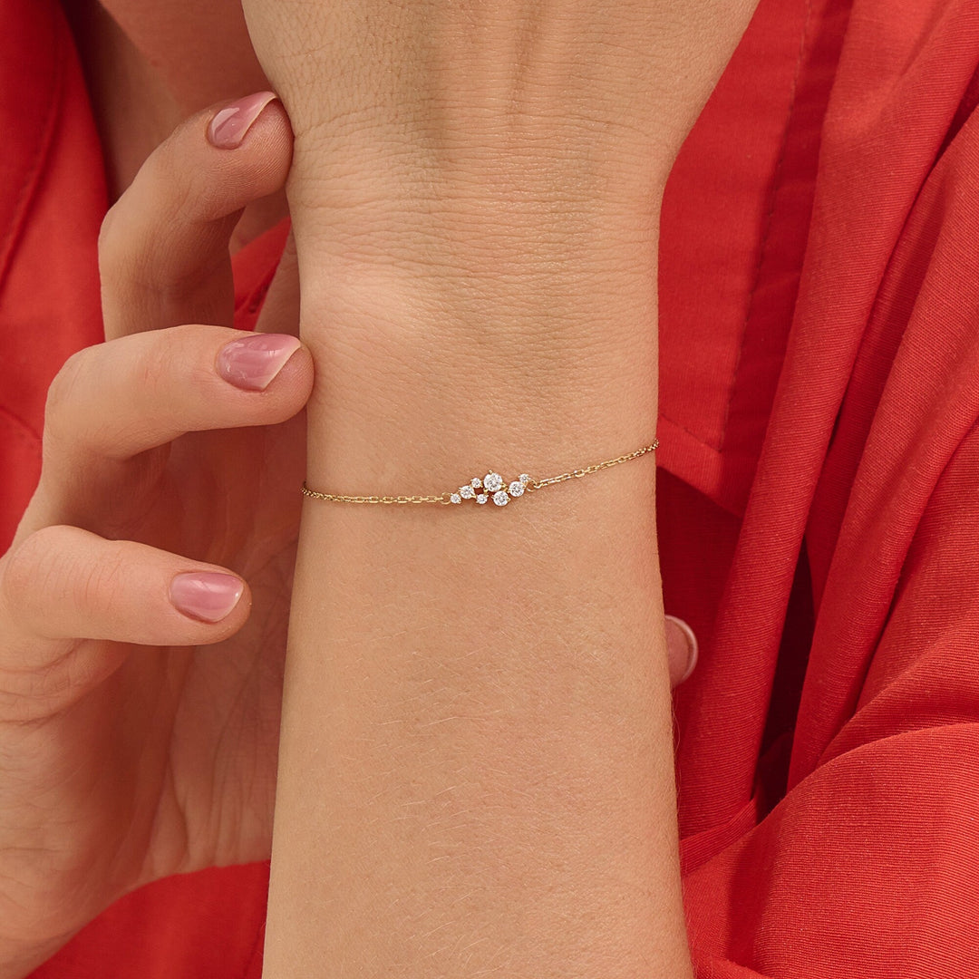 Round Cut CVD Diamond Cluster Bracelet for Women