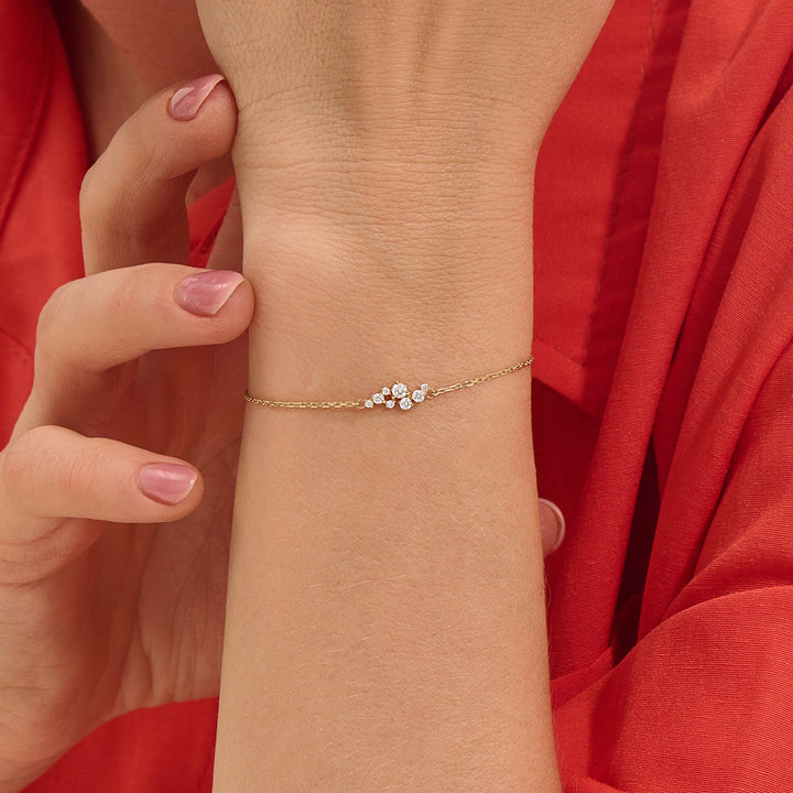 Round Cut CVD Diamond Cluster Bracelet for Women