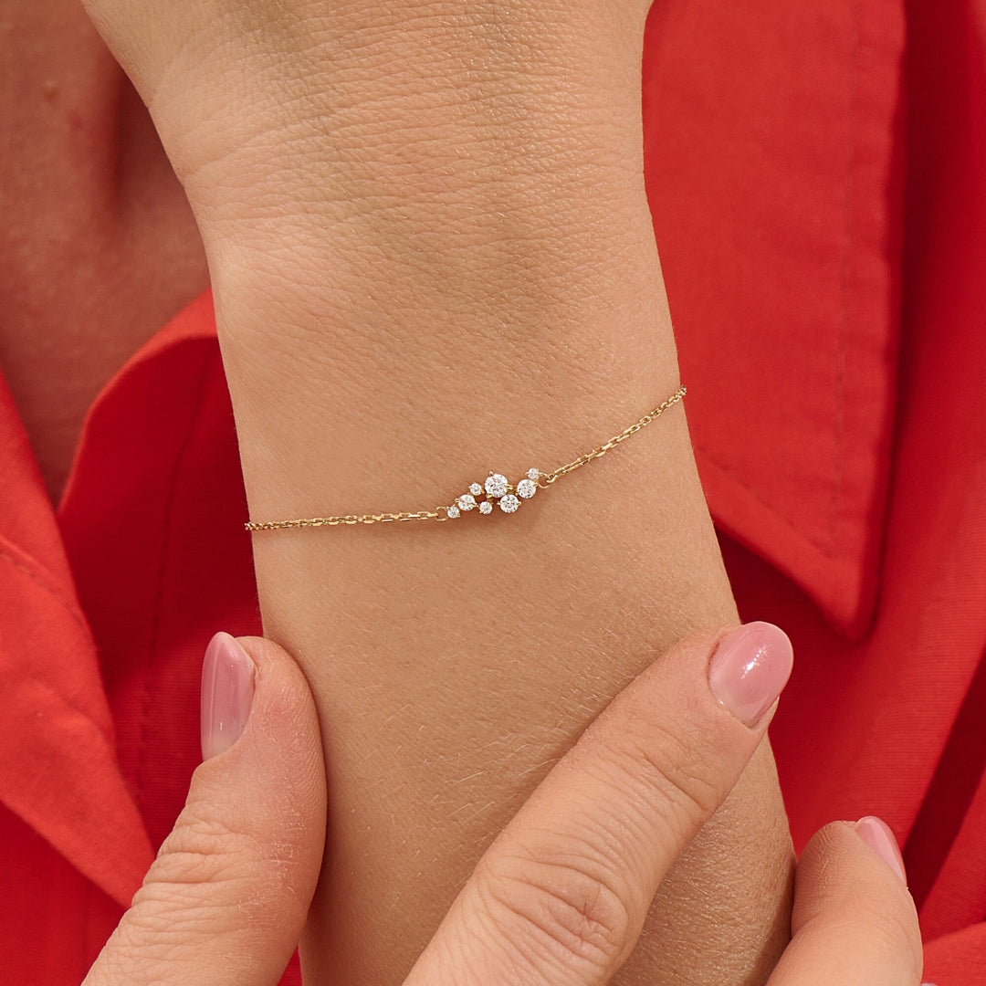 Round Cut CVD Diamond Cluster Bracelet for Women
