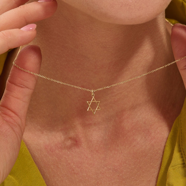 Star Charm Lab Grown Diamond Pendant Necklace in 14K Gold