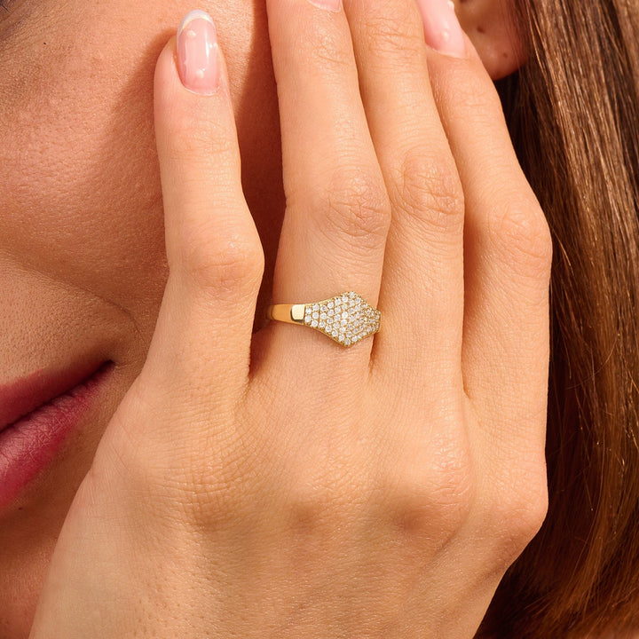 Round Cut Moissanite Lab Grown Diamond Wedding Ring in Solid Gold