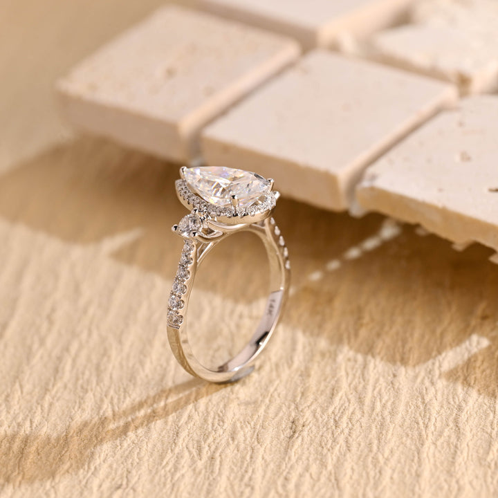 1.50ct-2.50ct Pear Cut Halo Lab Grown Diamond Cluster Engagement Ring