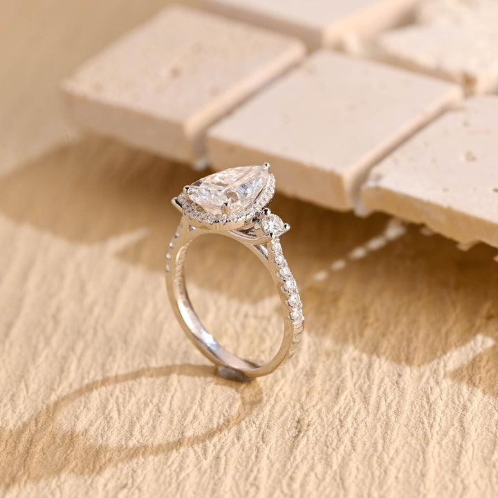 1.50ct-2.50ct Pear Cut Halo Lab Grown Diamond Cluster Engagement Ring