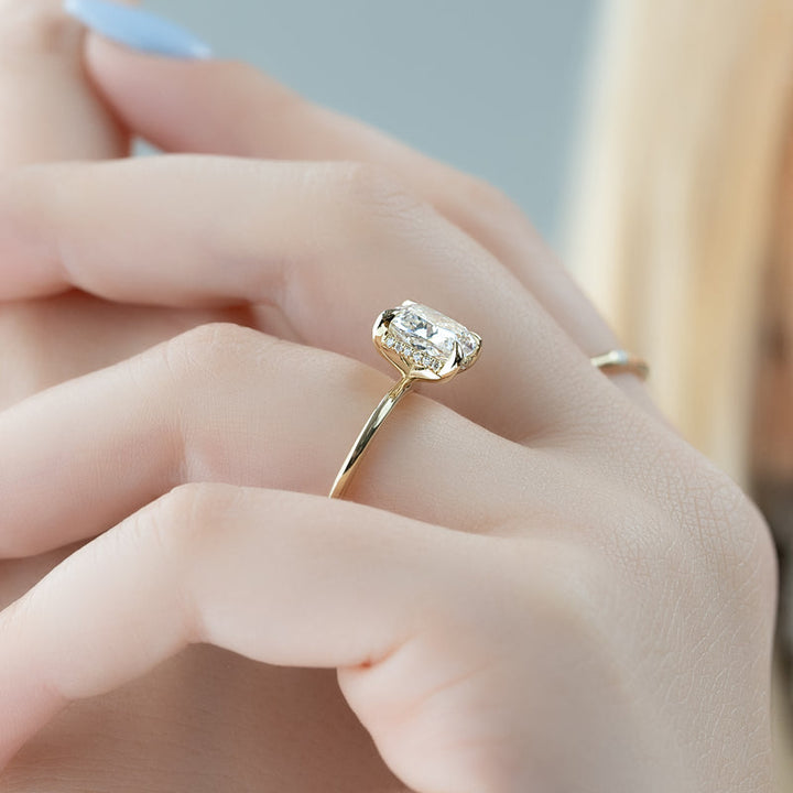 2.0CT Cushion Lab Grown F/VS2 Diamond Solitaire Engagement Ring
