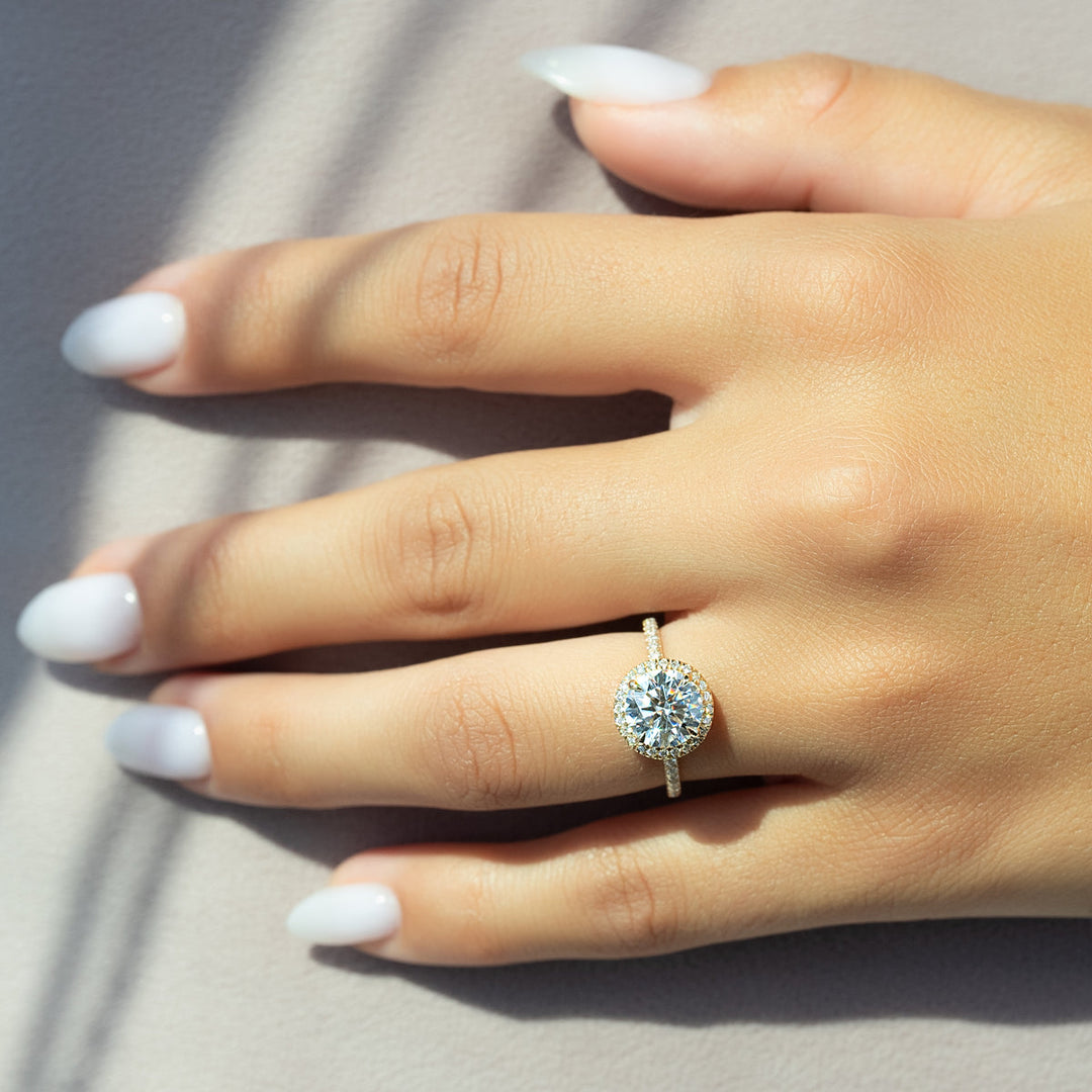 1.50CT Round Lab Grown F/VS1 Halo Diamond Engagement Ring