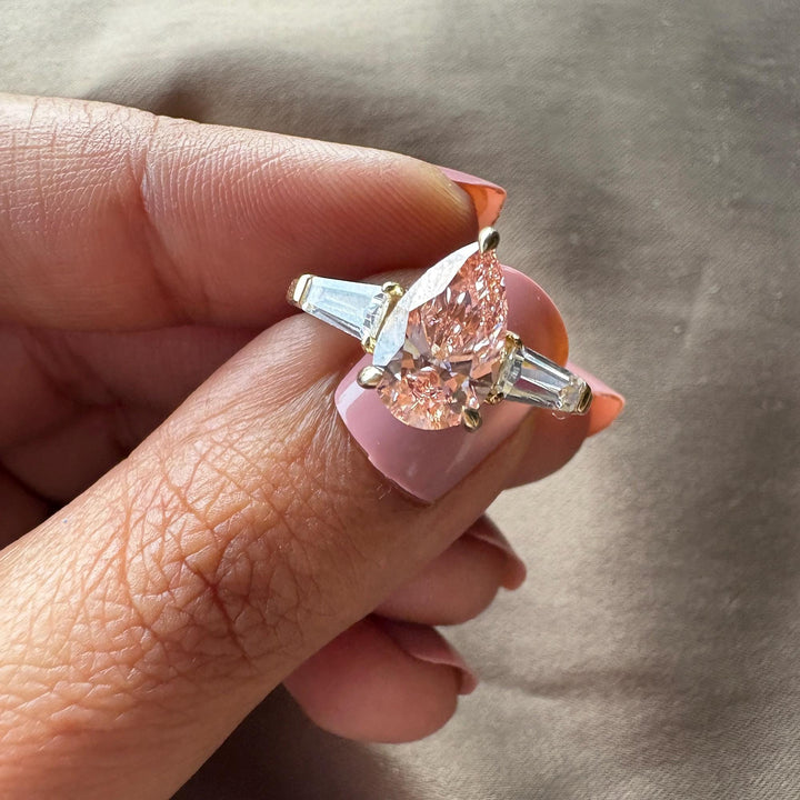 Pink Pear Cut Lab DiamondThree Stone Pink Diamond Ring2.0CT Pear Shape Engagement RingPink Lab Grown Diamond Ring