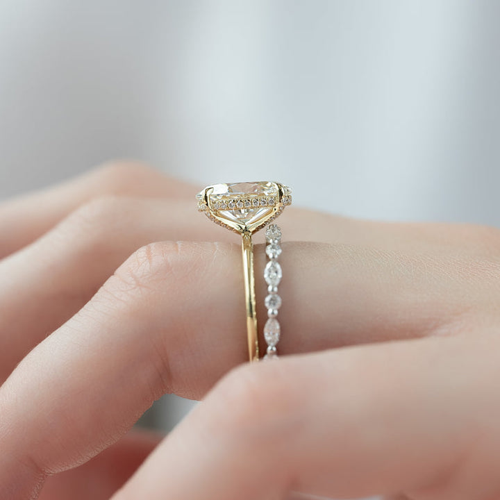 3.0CT Oval Lab Grown F/VS2 Diamond Solitaire Engagement Ring