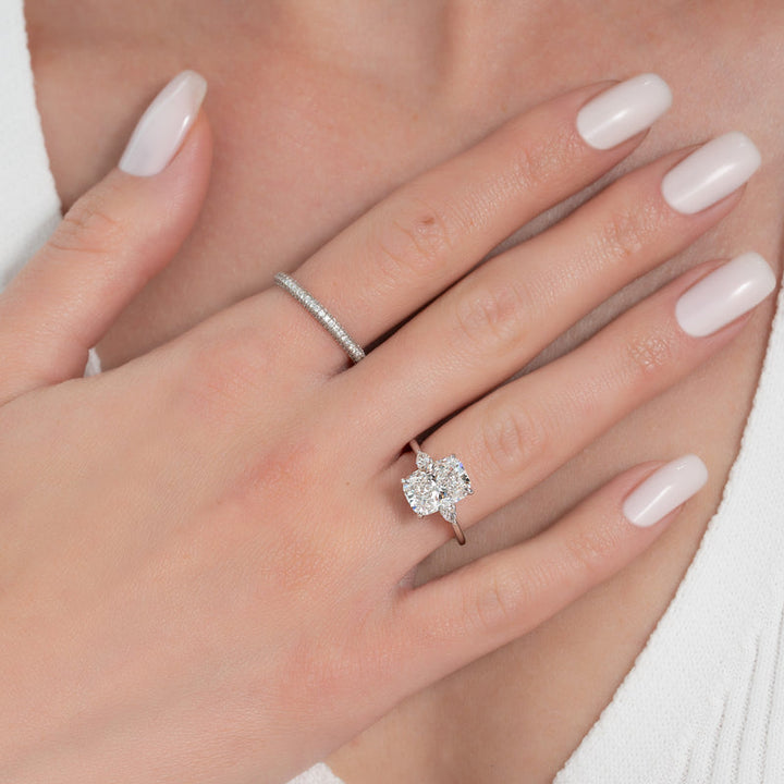 4.0CT Cushion Lab Grown E/VS1 Three Stone Diamond Engagement Ring