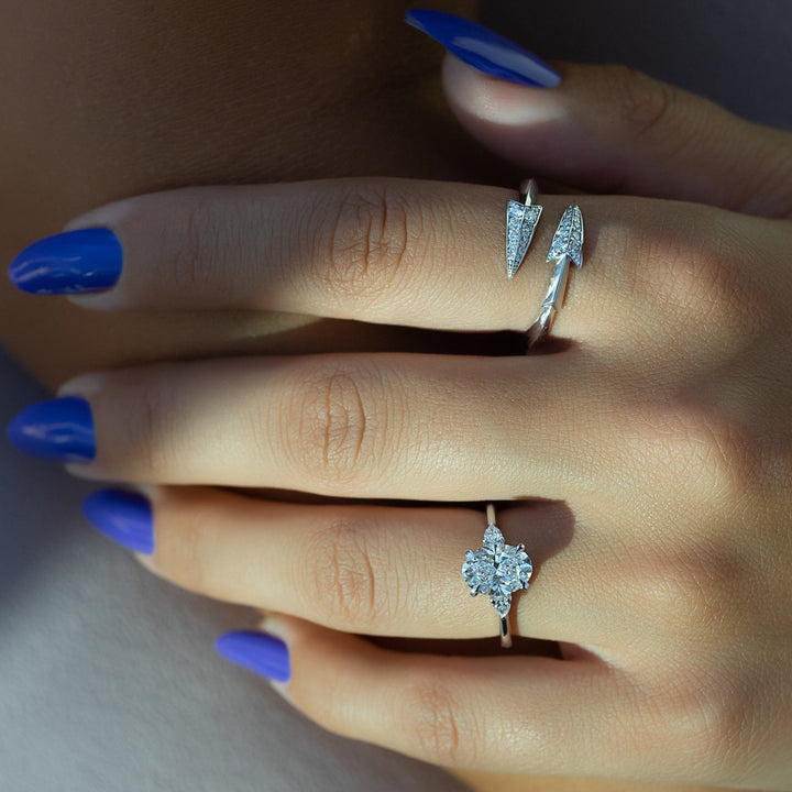 oval-f-vs1-cvd-diamond-three-stones-engagement-ring