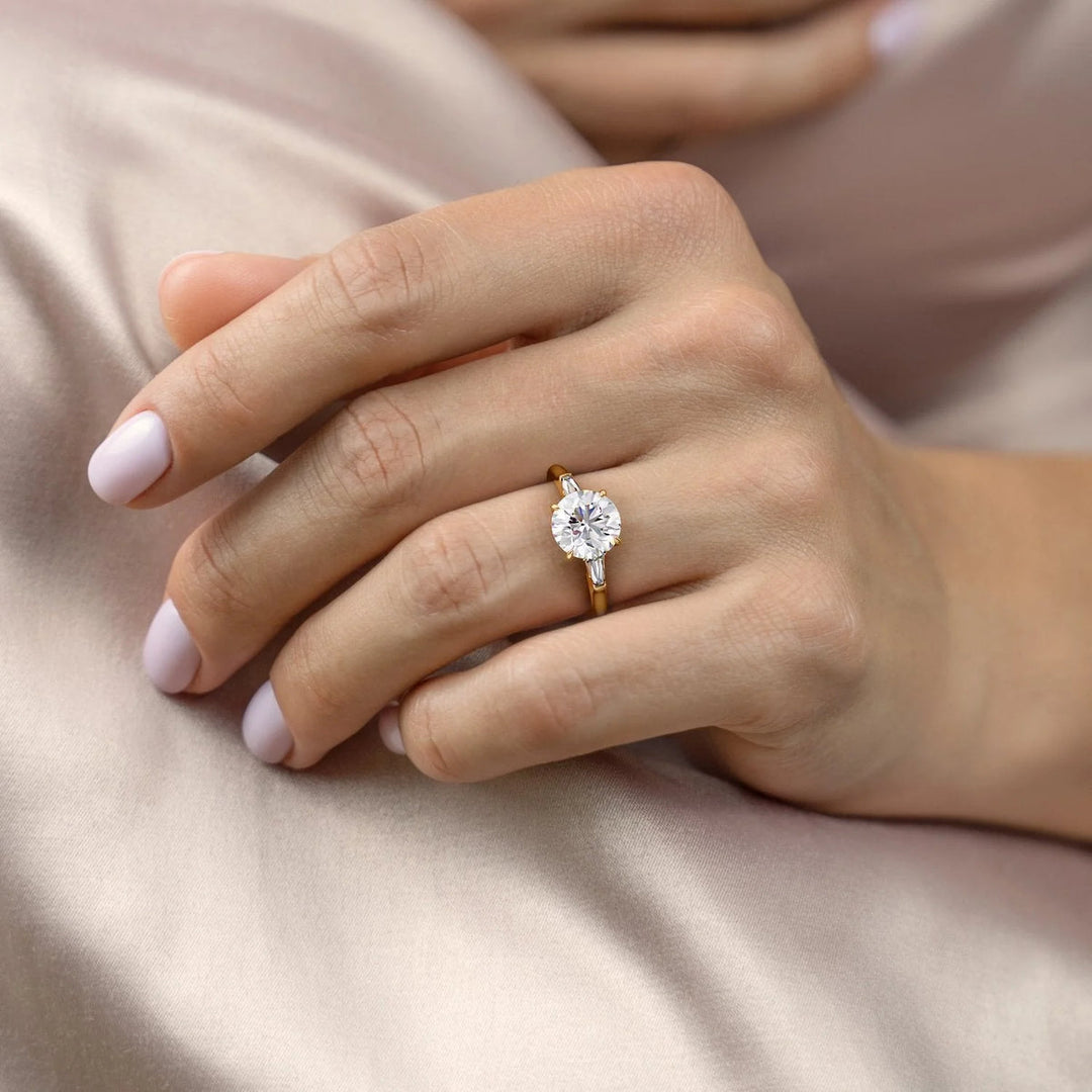 2.50CT Round Lab Grown E/VVS1 Diamond Three Stone Engagement Ring
