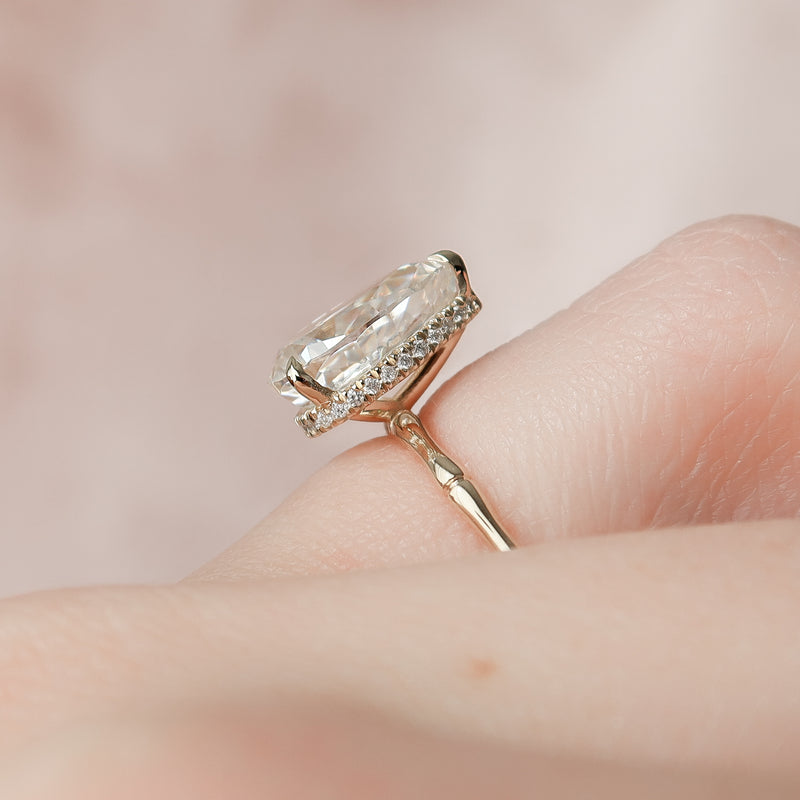 2.50CT Pear Lab Grown F/VVS2 Solitaire Diamond Engagement Ring