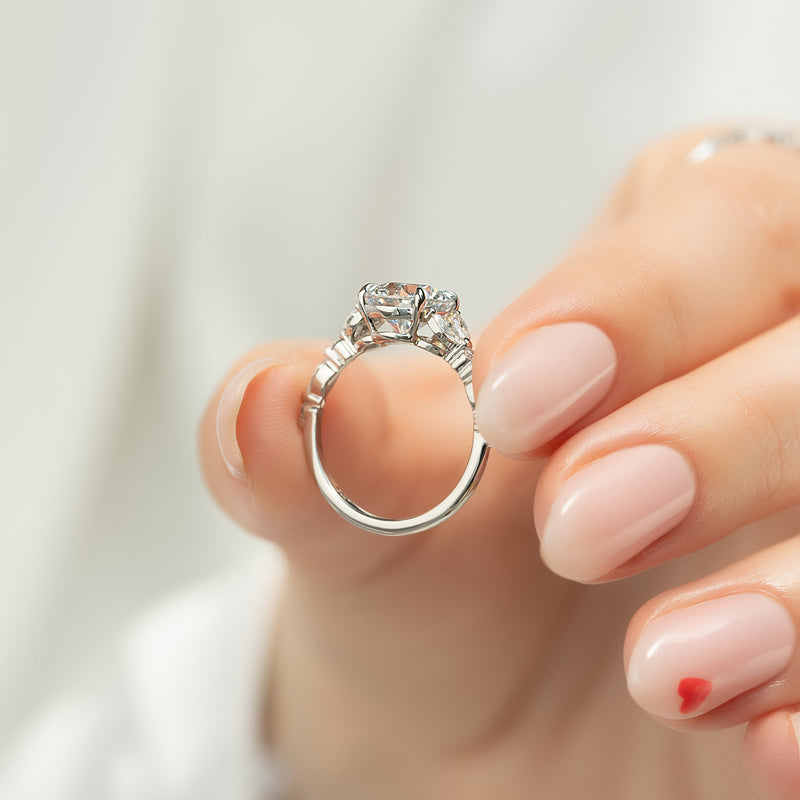 3.50CT Round Lab Grown F/VS2 Diamond Cluster Engagement Ring