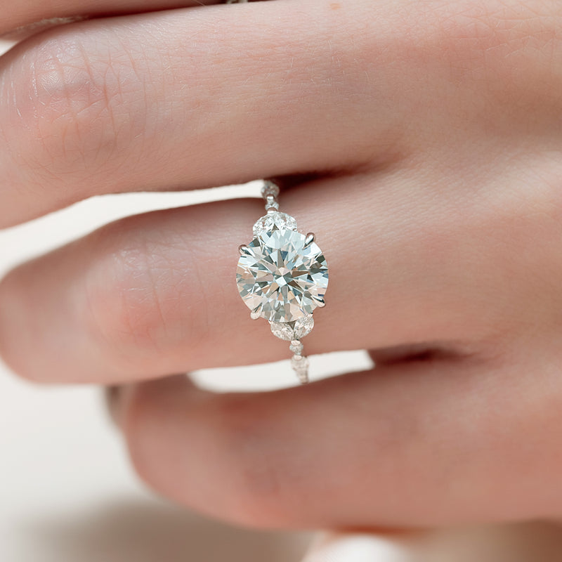 3.50CT Round Lab Grown F/VS2 Diamond Cluster Engagement Ring