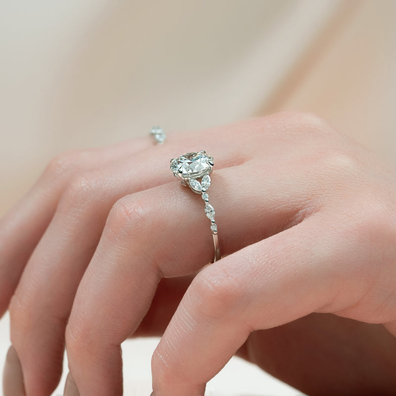 3.50CT Round Lab Grown F/VS2 Diamond Cluster Engagement Ring