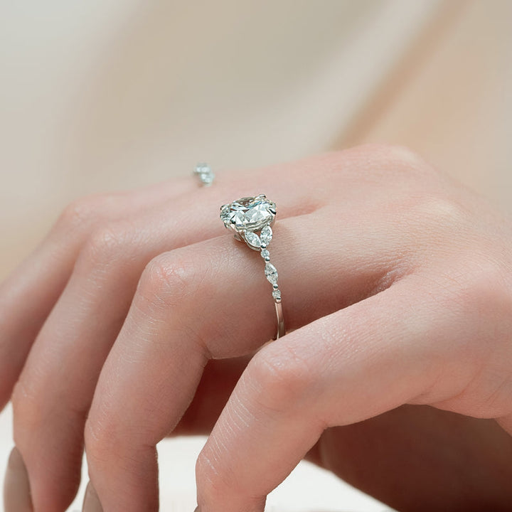 3.50CT Round Lab Grown F/VS2 Diamond Cluster Engagement Ring