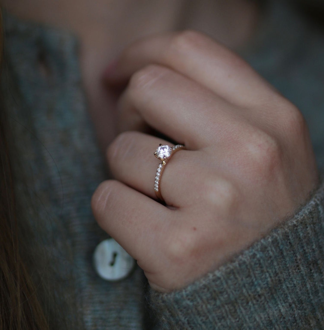 0-50-ct-round-solitaire-cvd-f-vvs1-diamond-engagement-ring