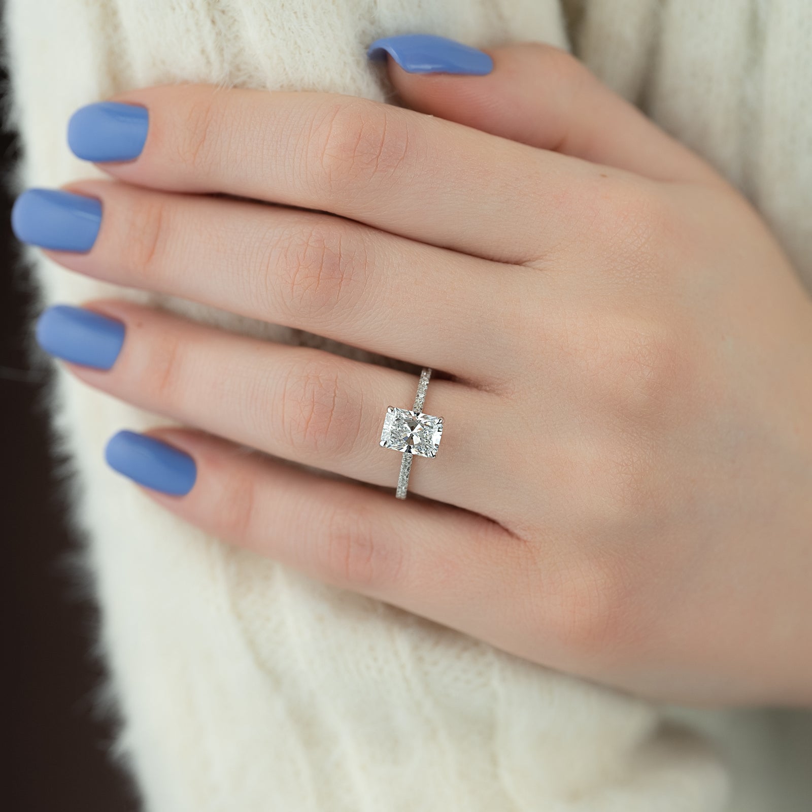 2-0-radiant-e-vs1-cvd-diamond-hidden-halo-engagement-ring-with-pave-setting