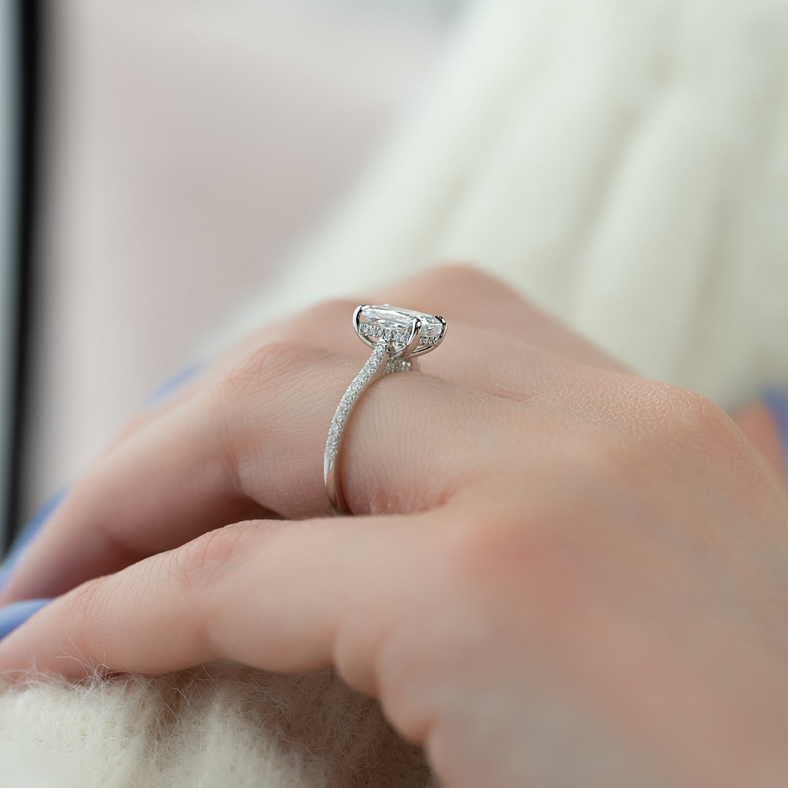 radiant-e-vs1-cvd-diamond-hidden-halo-engagement-ring-with-pave-setting