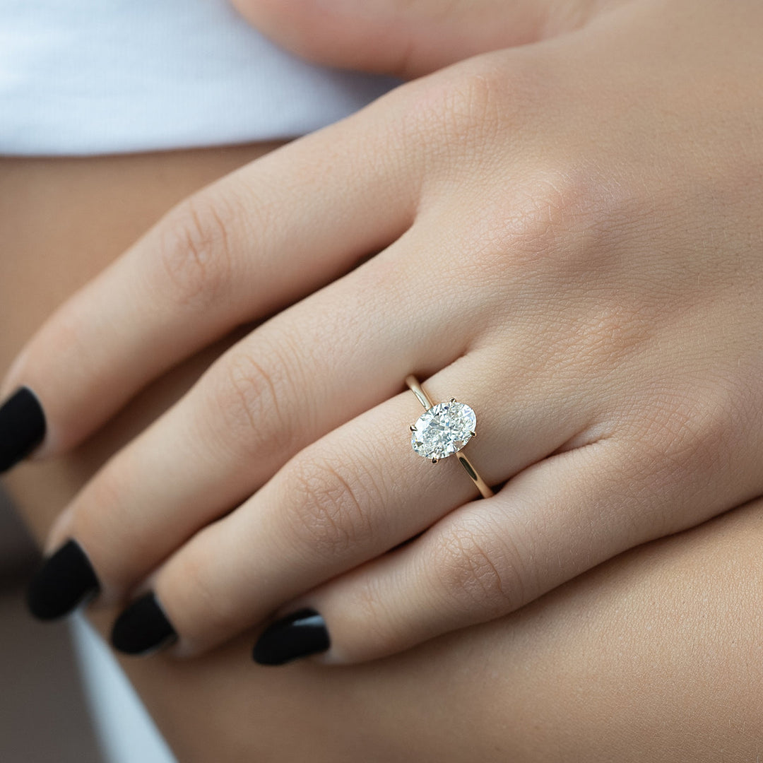 2.50CT Oval Lab Grown E/VVS1 Diamond Solitaire Engagement Ring for Her