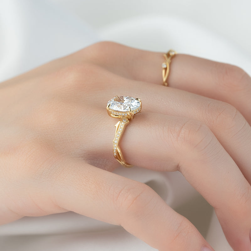 2.50CT Oval Lab Grown E/VVS1 Diamond Nature Engagement Ring