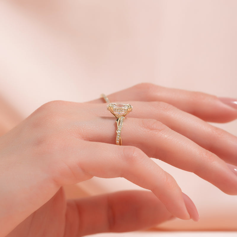 2.50CT Oval Lab Grown E/VVS1 Diamond Nature Engagement Ring