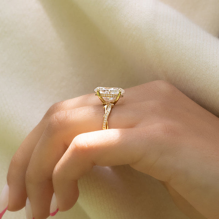2.50CT Oval Lab Grown E/VVS1 Diamond Nature Engagement Ring