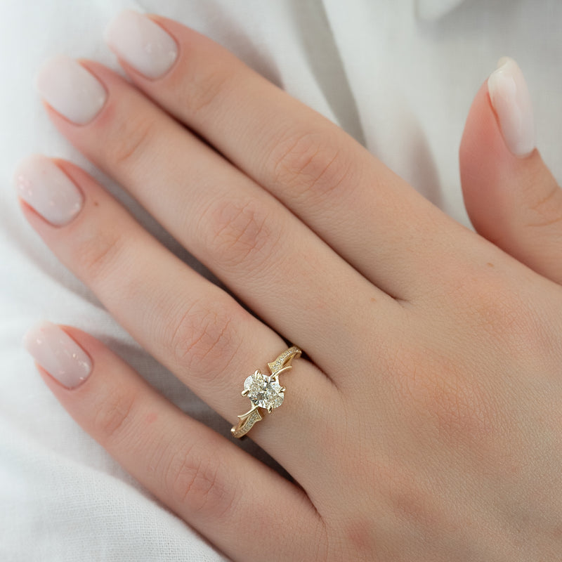 2.50CT Oval Lab Grown E/VVS1 Diamond Nature Engagement Ring
