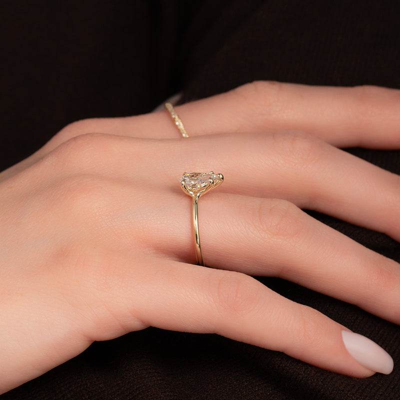 2.50CT Pear Lab Grown E/VS2 Diamond Solitaire Engagement Ring