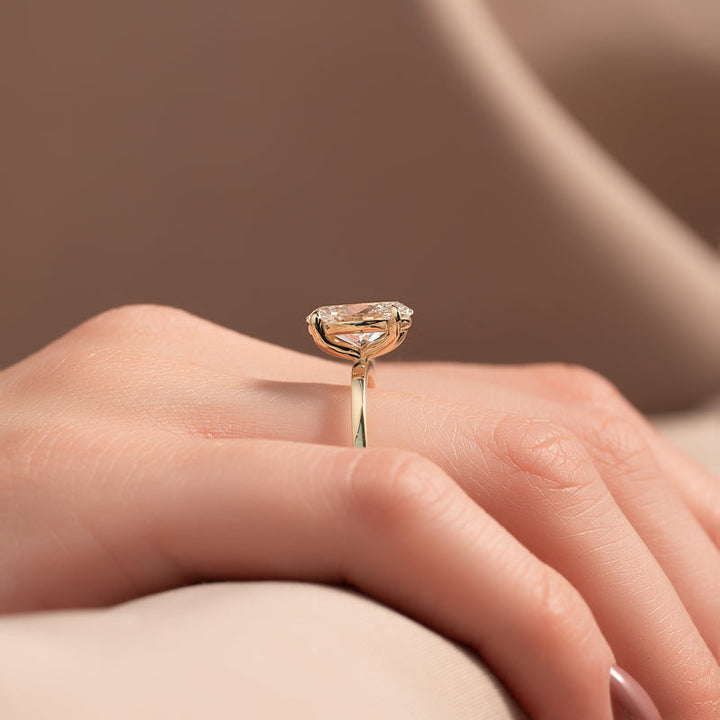 4.0CT Oval Lab Grown F/VVS2 Solitaire Diamond Engagement Ring