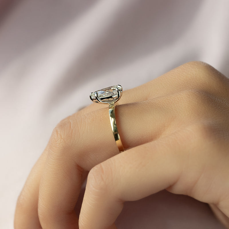 4.0CT Pear Lab Grown F/VVS1 Solitaire Diamond Engagement Ring