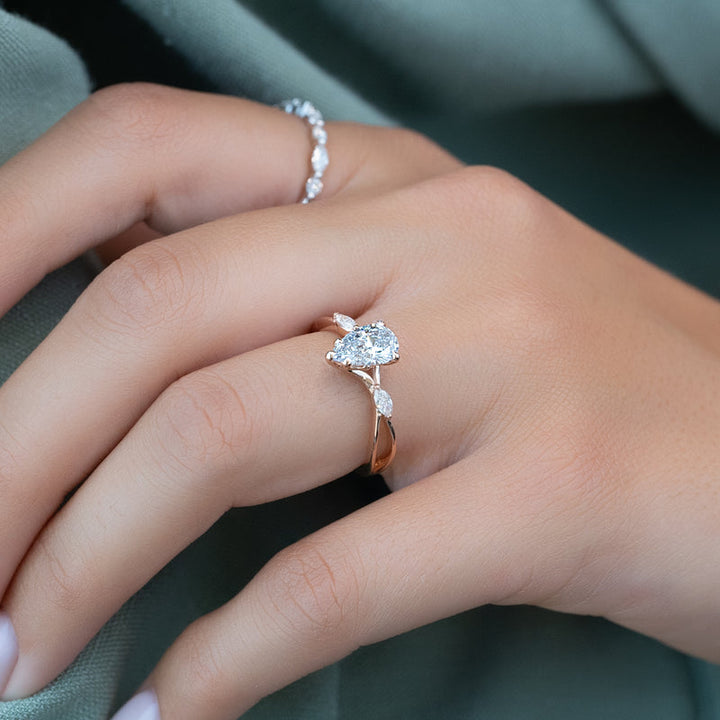 1.50CT Pear Lab Grown F/VS2 Diamond Infinity Engagement Ring