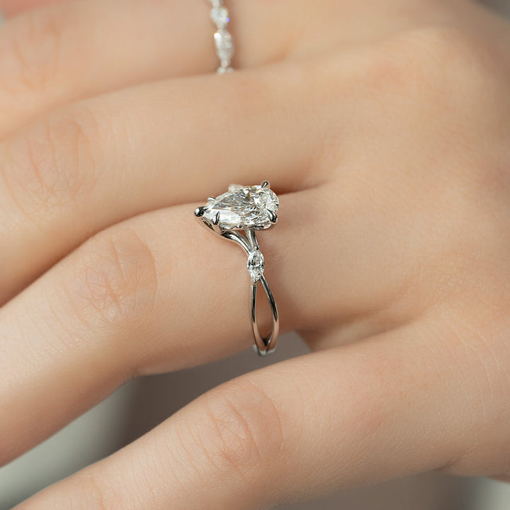 1.50CT Pear Lab Grown F/VS2 Diamond Infinity Engagement Ring