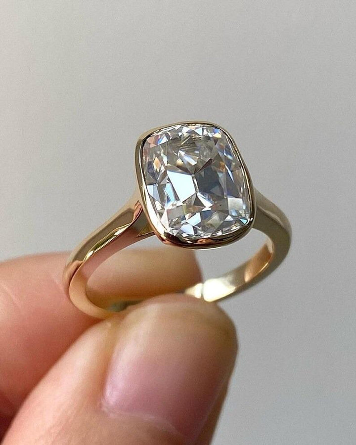 Antique Inspired Ring
3CT Diamond Ring
Contemporary Bridal
Anniversary Diamond Ring
Custom Lab Diamond
Cushion Wedding Ring