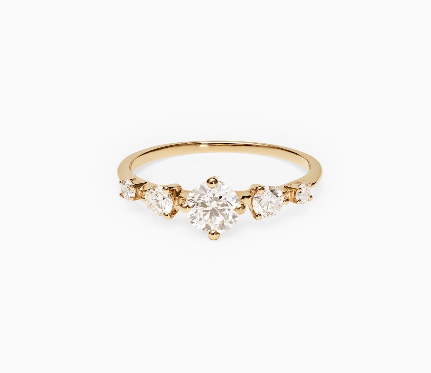 round-dainty-cvd-ef-vs-diamond-wedding-band-2