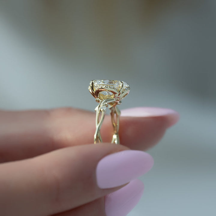 2.0CT Oval Lab Grown E/VVS1 Diamond Nature Inspired Engagement Ring