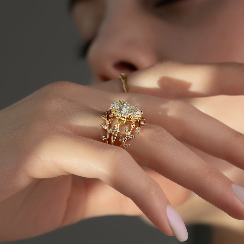 2.0CT Pear Lab Grown E/VS1 Unique Nature Inspired Diamond Engagement Ring